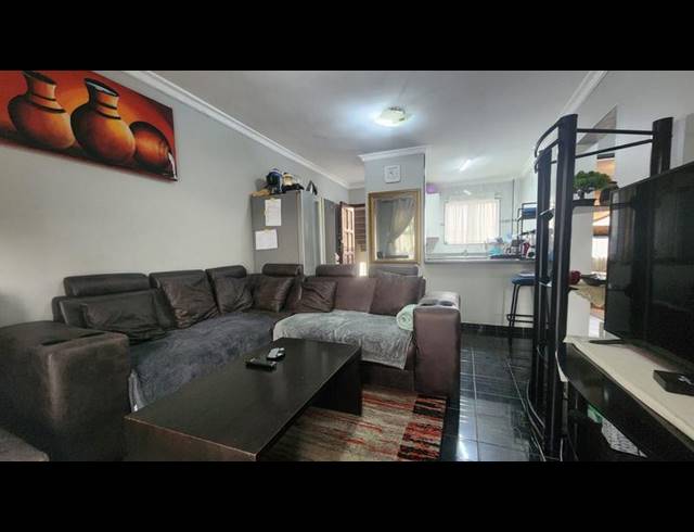 2 BEDROOM APARTMENT FOR SALE IN NORTH BEACH